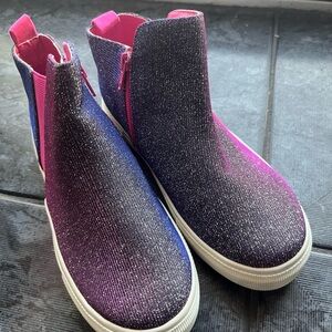 Glittery Pink. Purple, Black  Sneaker Boots Brand New
Big girl 4 /Women's 6